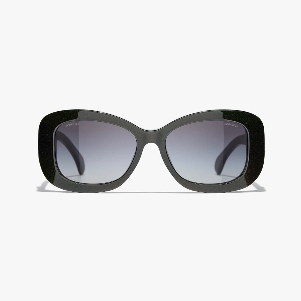Black CHANEL RECTANGLE SUNGLASSES